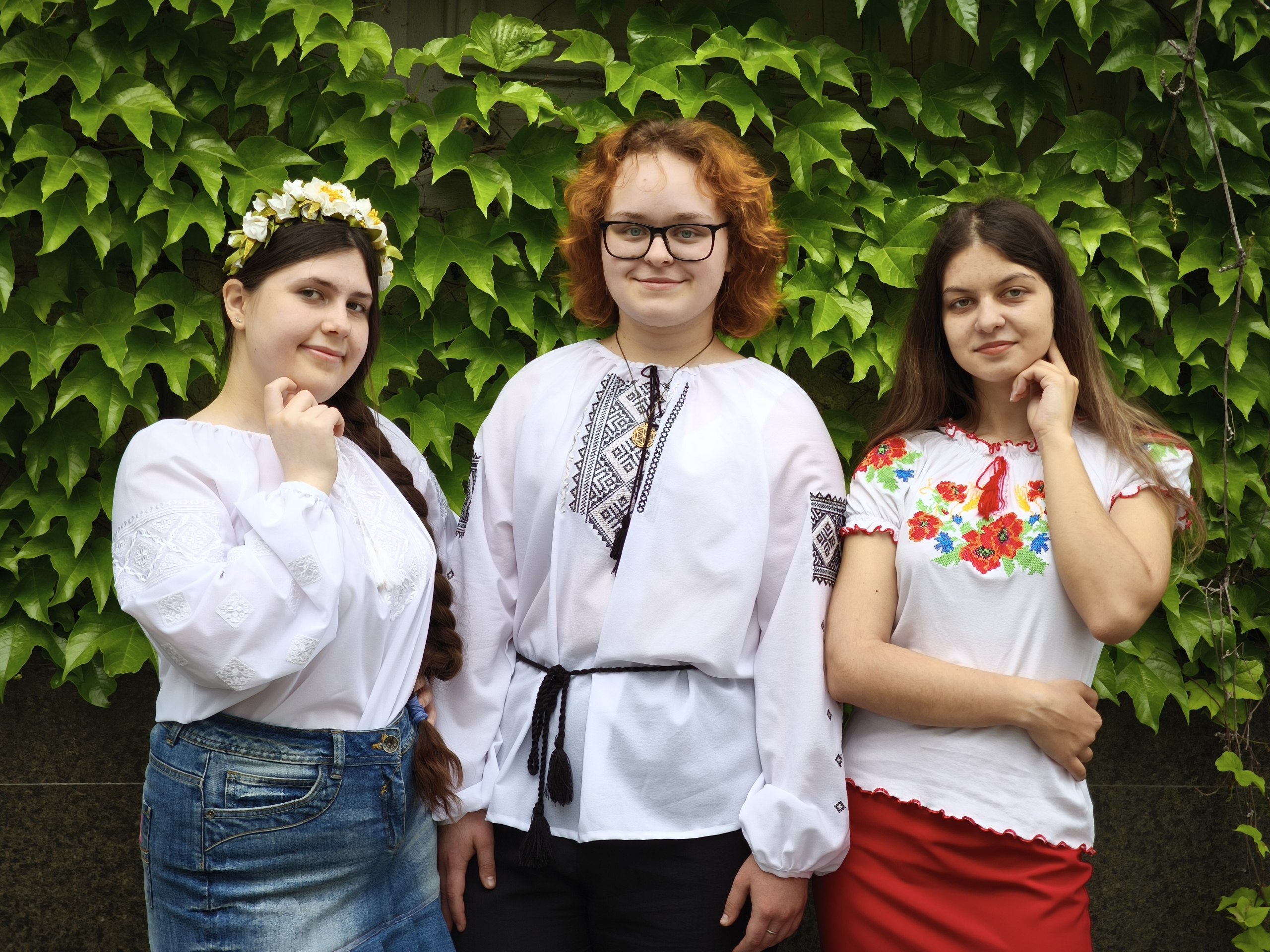 Код єдності: ДФКБМТА долучився до флешмобу до Дня вишиванки