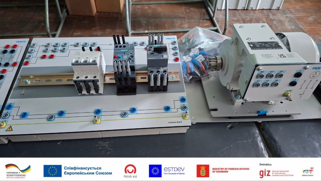 Festo-7